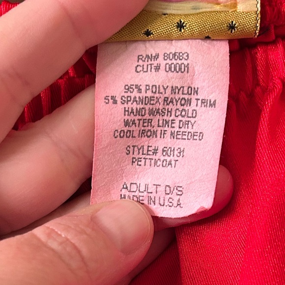 CHARADES VTG 90s Chic Red Lace Mini Halloween crinoline. One size fits most - Picture 4 of 4